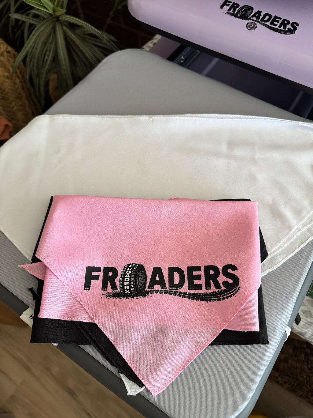 FROADERS Logo Dog Bandanas