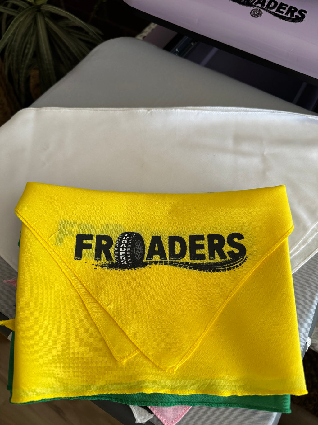 FROADERS Logo Dog Bandanas