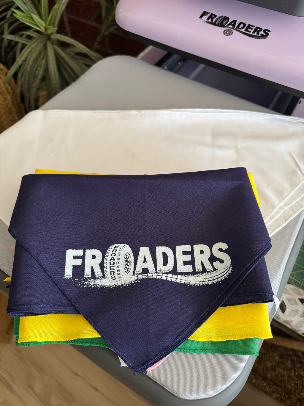 FROADERS Logo Dog Bandanas