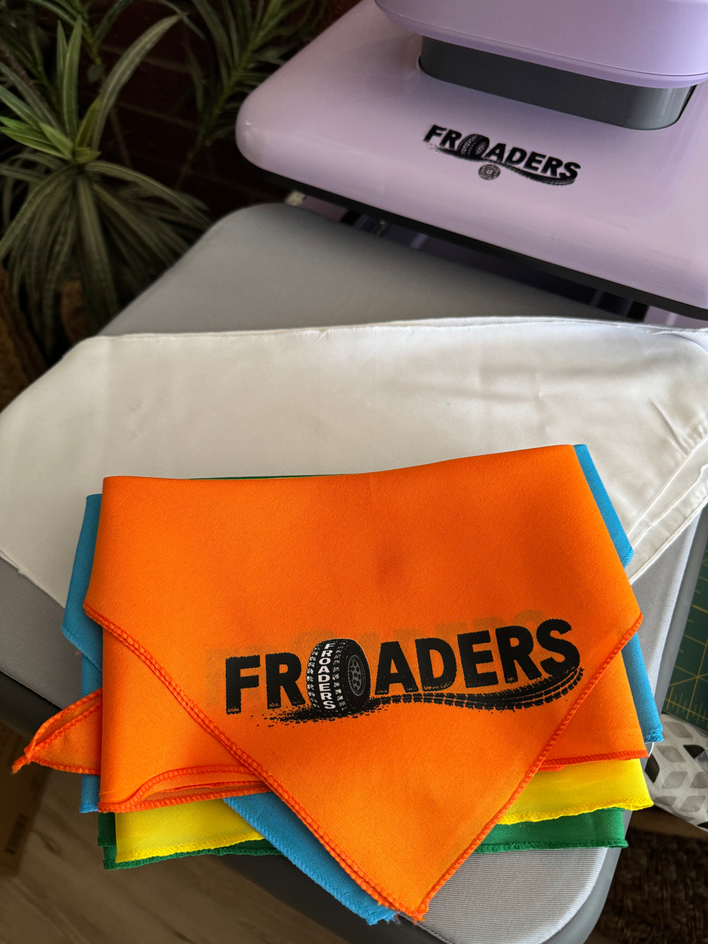 FROADERS Logo Dog Bandanas