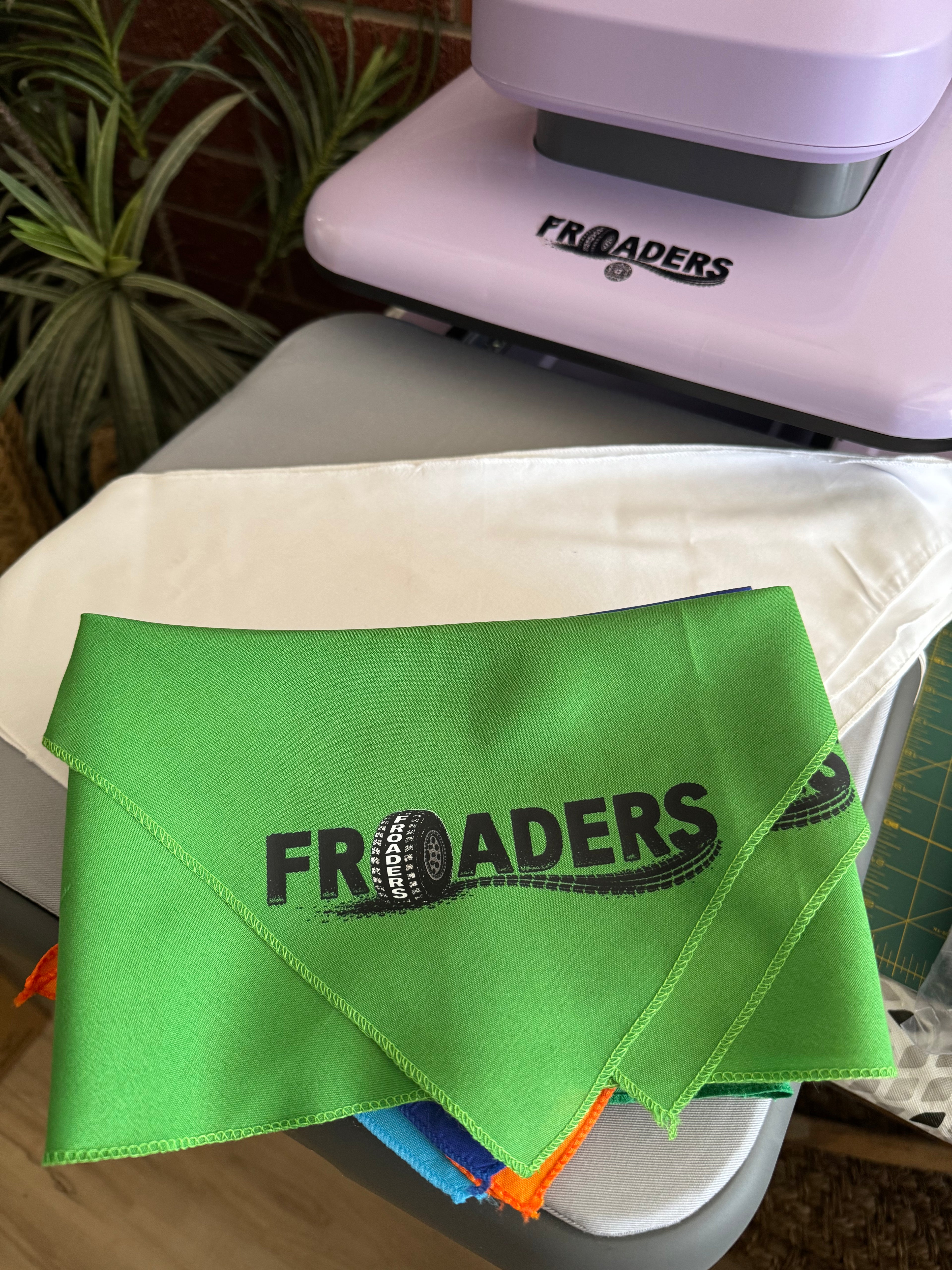 FROADERS Logo Dog Bandanas